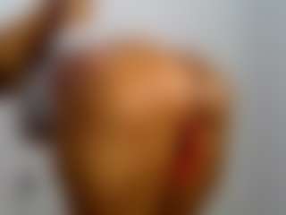 TasteThePeach's Live Sex Cam Show