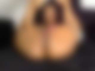 TasteThePeach's Live Sex Cam Show