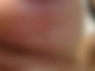 TasteThePeach's Live Sex Cam Show