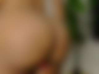 TasteThePeach's Live Sex Cam Show