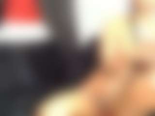TasteThePeach's Live Sex Cam Show