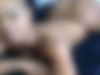 TasteThePeach's Live Sex Cam Show