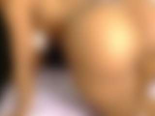 TasteThePeach's Live Sex Cam Show