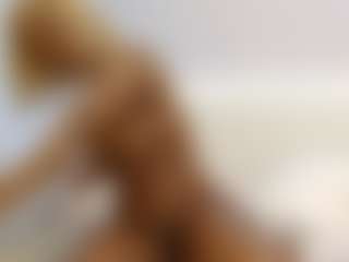 TasteThePeach's Live Sex Cam Show