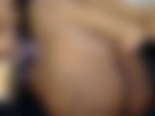 TasteThePeach's Live Sex Cam Show