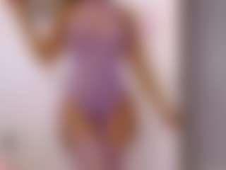 TasteThePeach's Live Sex Cam Show