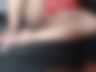 Live cam show with Birdie - Granny Dildo on Camsoda