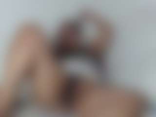 Live cam show with Birdie - Mature on Gym Cam Girls
