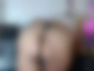 Live cam show with Birdie - Average on Camsoda