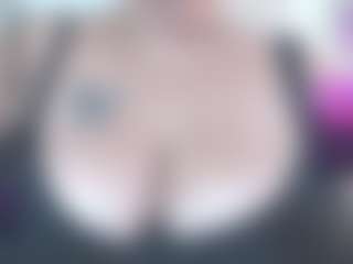 Live cam show with Birdie - Granny MILF on sexylive.show
