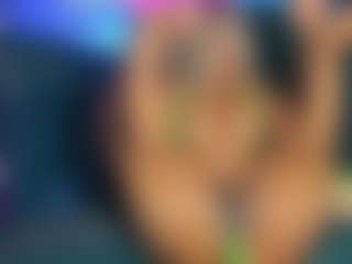 riri-brunnete's Live Sex Cam Show