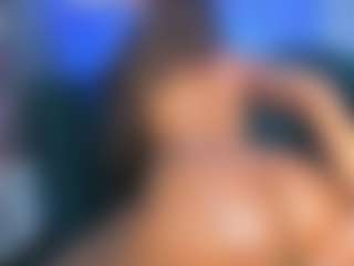 riri-brunnete's Live Sex Cam Show