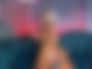 riri-brunnete's Live Sex Cam Show