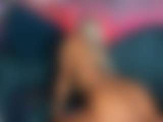 riri-brunnete's Live Sex Cam Show