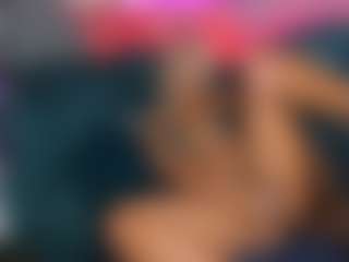 riri-brunnete's Live Sex Cam Show