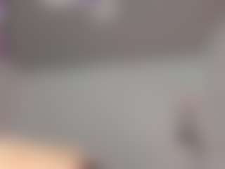 riri-brunnete's Live Sex Cam Show