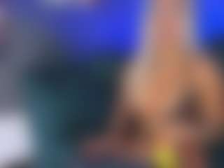 riri-brunnete's Live Sex Cam Show