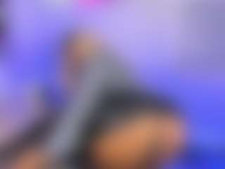 Live cam show with riri-brunnete - Public on Fling VIP Chat