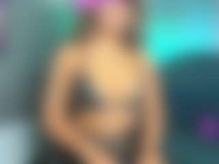 Live cam show with riri-brunnete - Big Tits on CamwithHer