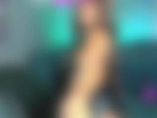 Live cam show with riri-brunnete - Squirt on Dolls Live