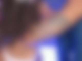Live cam show with riri-brunnete - Dildo Or Vibrator on SquirtSoMuch