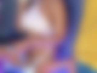 Live cam show with riri-brunnete - Dildo on SquirtSoMuch