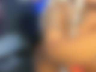 riri-brunnete's Live Sex Cam Show
