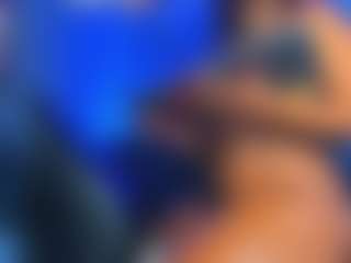 riri-brunnete's Live Sex Cam Show