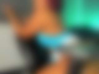 riri-brunnete's Live Sex Cam Show