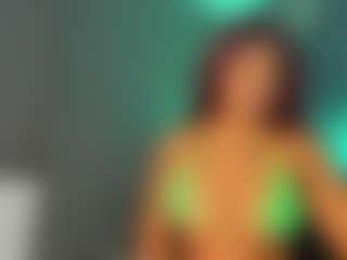 riri-brunnete's Live Sex Cam Show