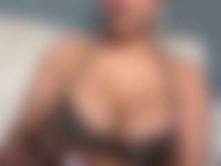 Live cam show with Camsoda Celine - Arab Striptease on fuck-show.com