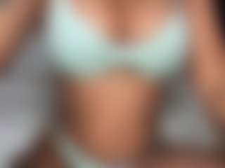 Lola Bunniii's Live Sex Cam Show