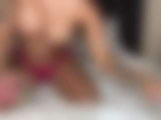 Lola Bunniii's Live Sex Cam Show