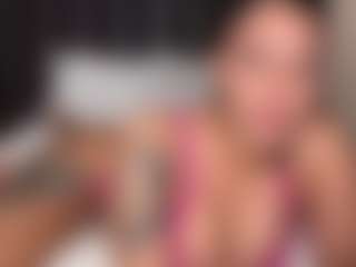 Lola Bunniii's Live Sex Cam Show
