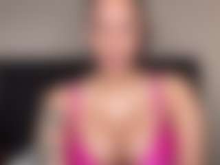 Lola Bunniii's Live Sex Cam Show