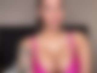 Lola Bunniii's Live Sex Cam Show