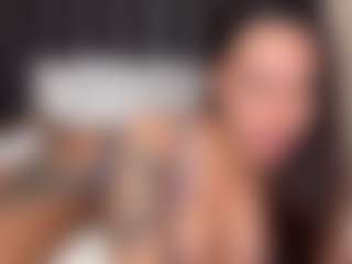 Lola Bunniii's Live Sex Cam Show
