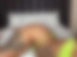 Lola Bunniii's Live Sex Cam Show