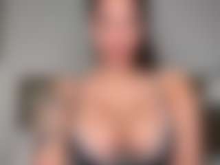 Lola Bunniii's Live Sex Cam Show