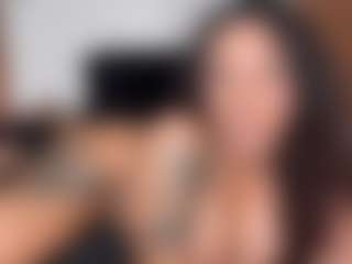Live cam show with Lola Bunniii - Big Tits on SxyPornLive