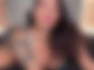Lola Bunniii's Live Sex Cam Show