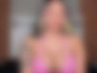 Lola Bunniii's Live Sex Cam Show