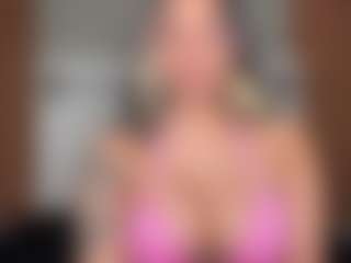 Live cam show with Lola Bunniii - Creampie on Adult Interactions