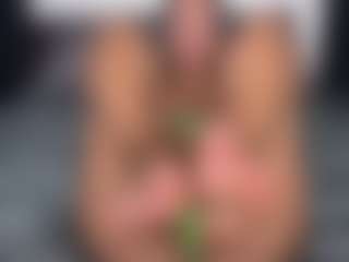 Lola Bunniii's Live Sex Cam Show
