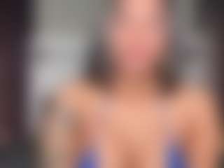 Live cam show with Lola Bunniii - Strip Black on slutload