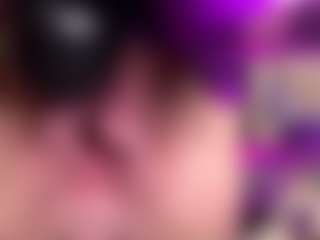 Live cam show with helenstaruk - Bedroom MILF on crypto-cams