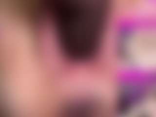 Live cam show with helenstaruk - Blonde Hair MILF on Chatstar
