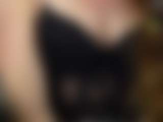 leverageurassets's Live Sex Cam Show