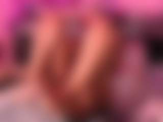 Live cam show with Vixen Capri - Black Shaved Pussy on sexylive.show