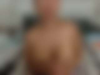 Live cam show with Jessica Simpsin - Public Curvy on CamSodaAdn